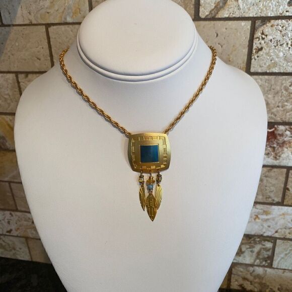 KYLE MCKEOWN Jewelry - KYLE MCKEOWN Signed Vintage Necklace
